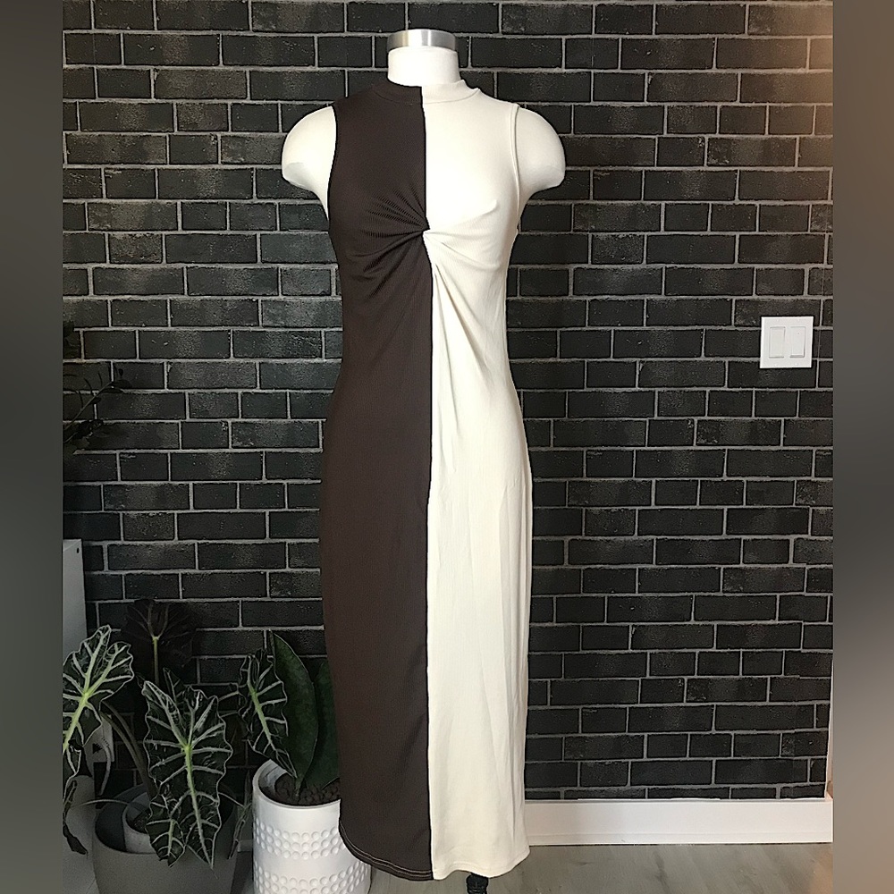 TWO TONE SPLIT MOCK NECK MAXI DRESS